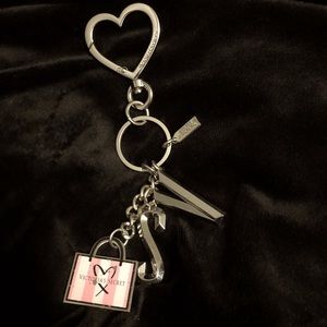 has some chips on the paint but still really cute